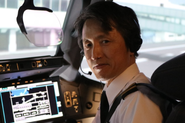 良原安美アナウンサーの父親、良原勝益さん顔画像　JALパイロット